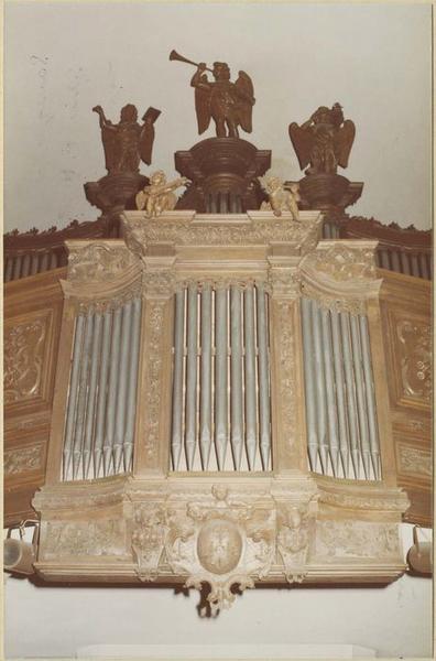 orgue de tribune : tribune et buffet d'orgue (détail partie instrumentale)