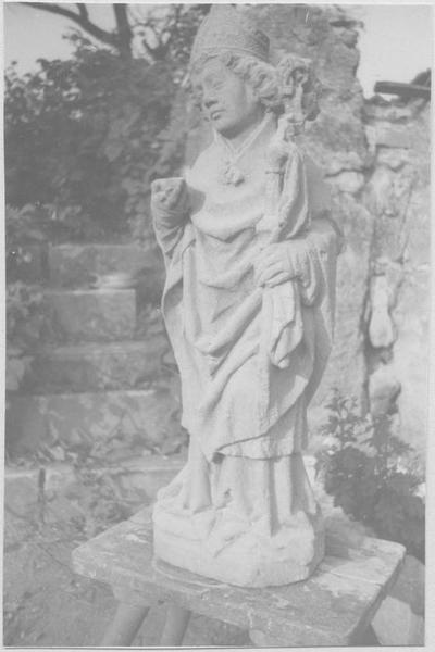 statue : saint Eloi (vue en entier frontale)