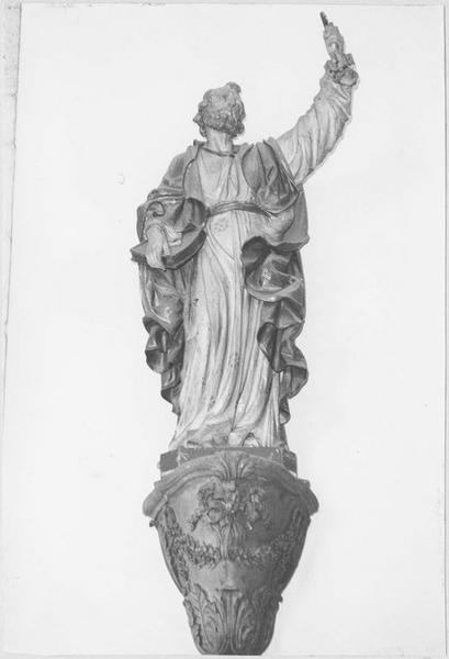 statue : saint Pierre