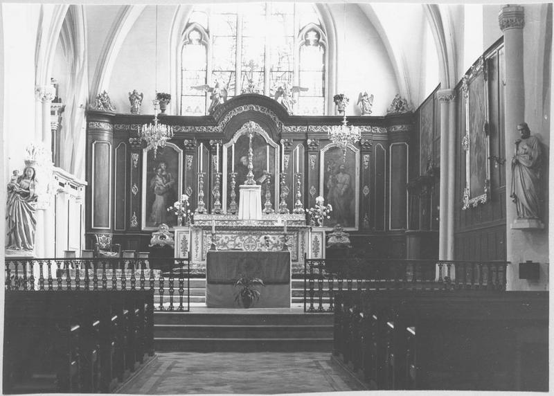 lambris de revêtement, 3 tableaux : Vierge à l'Enfant, saint Marien, saint Joseph, 2 reliquaires de saint Géréon et de saint Eugène (vue d'ensemble)