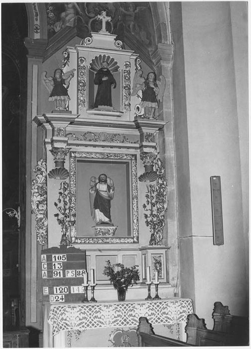 autel latéral sud, retable, statues : Saint Bernard, Bon Pasteur