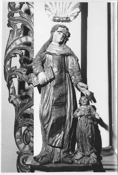 statue : Sainte Rose de Lima