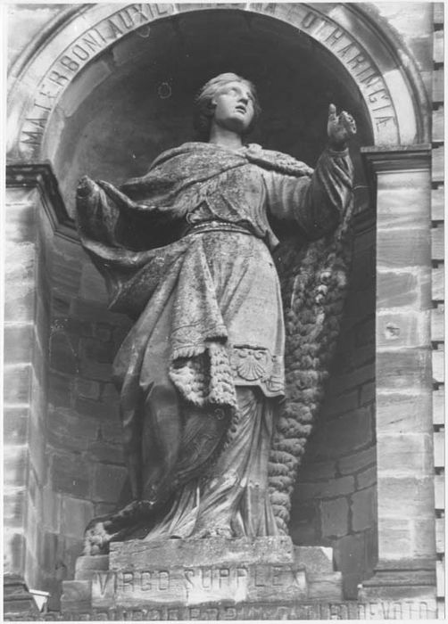 statue : Vierge (anciennement La France)