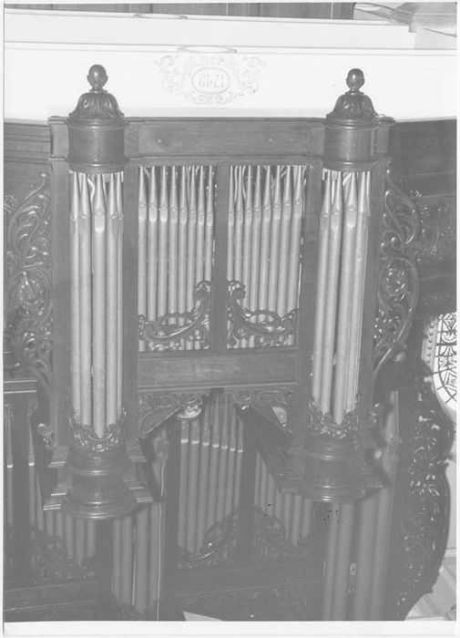 orgue de tribune, vue partielle