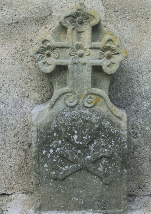 dalle funéraire (croix funéraire)