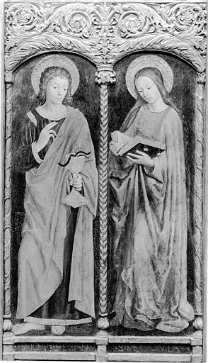 Panneaux peints et sculptés : saint Jean l'évangéliste, sainte  Pétronille, état après restauration - © Ministère de la Culture (France), Médiathèque du patrimoine et de la photographie, diffusion GrandPalaisRmn Photo