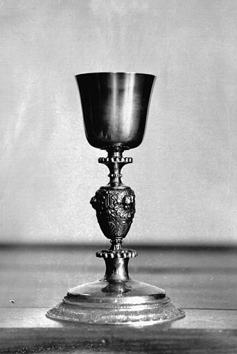 Calice en argent doré - © Ministère de la Culture (France), Médiathèque du patrimoine et de la photographie, diffusion GrandPalaisRmn Photo