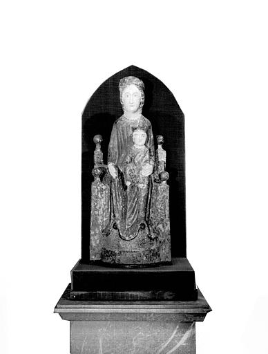 Statue en bois polychromé : Vierge à l'Enfant