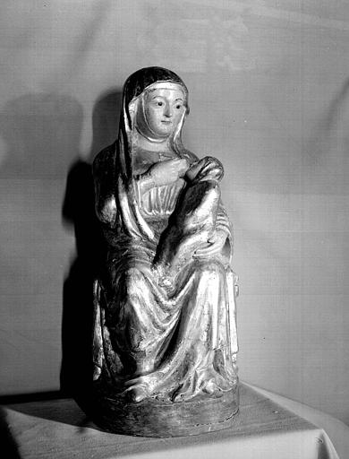 Statue en bois doré : Vierge allaitant