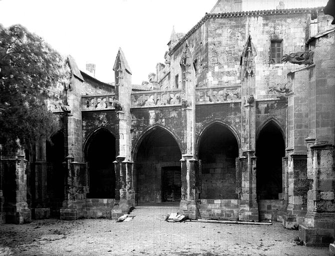 Cloître, galerie nord