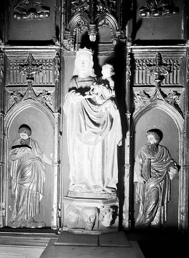 Retable de la chapelle nord en bois sculpté et peint et Vierge à l'Enfant