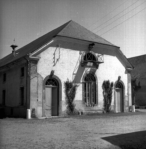 Bâtiment : entrée