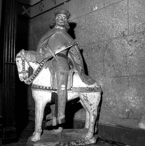 Groupe de deux statues en pierre peinte : la Charité de saint Martin - © Ministère de la Culture (France), Médiathèque du patrimoine et de la photographie, diffusion RMN-GP