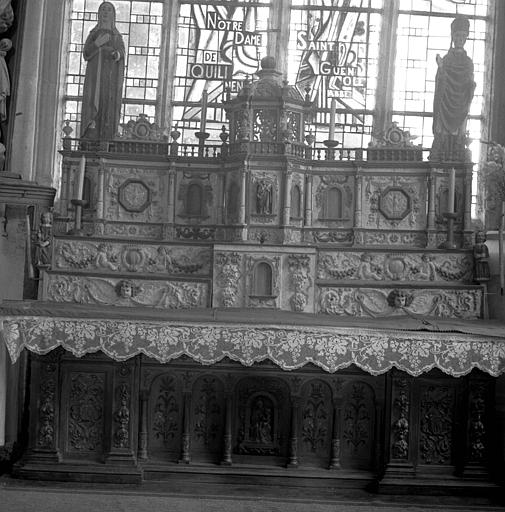 Autel et retable en bois sculpté et peint - © Ministère de la Culture (France), Médiathèque du patrimoine et de la photographie, diffusion RMN-GP