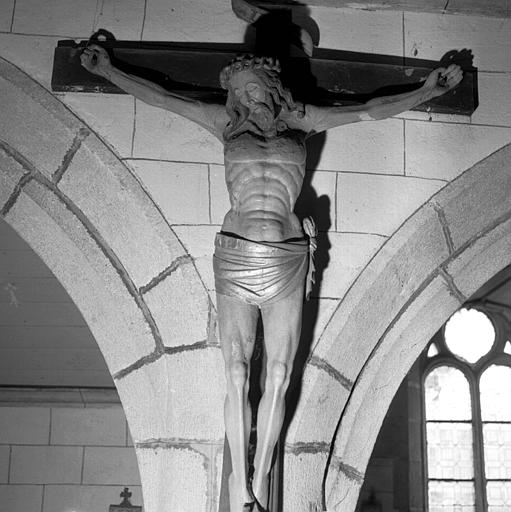 Christ en croix en bois peint - © Ministère de la Culture (France), Médiathèque du patrimoine et de la photographie, diffusion RMN-GP