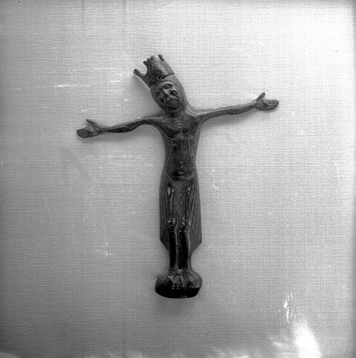 Christ de crucifix, cuivre émaillé