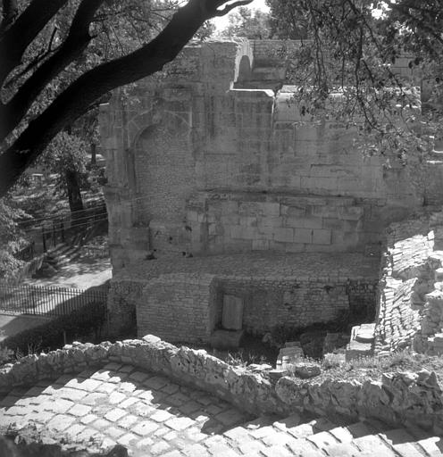 Temple de Diane : mur latéral