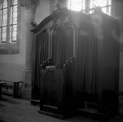 Confessionnal en bois sculpté - © Ministère de la Culture (France), Médiathèque du patrimoine et de la photographie, diffusion RMN-GP