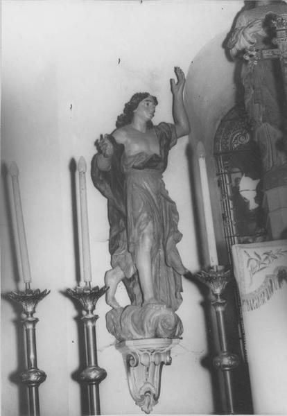 statue : ange adorateur, vue générale