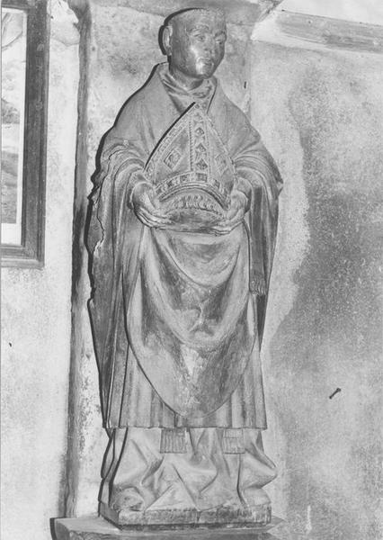 statue : saint Denis, vue générale - © Ministère de la Culture (France), Médiathèque du patrimoine et de la photographie (objets mobiliers), tous droits réservés