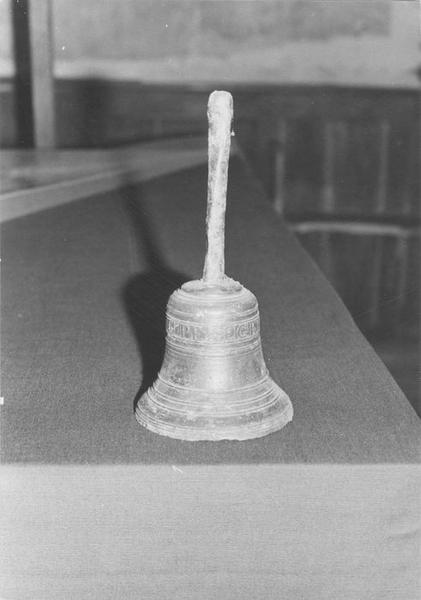 clochette (cloche à main), vue générale - © Ministère de la Culture (France), Médiathèque du patrimoine et de la photographie (objets mobiliers), tous droits réservés