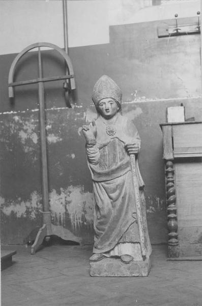 statue : saint Aubin, vue générale - © Ministère de la Culture (France), Médiathèque du patrimoine et de la photographie (objets mobiliers), tous droits réservés