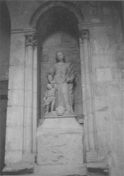 groupe sculpté : sainte Julitte et saint Cyr, vue générale