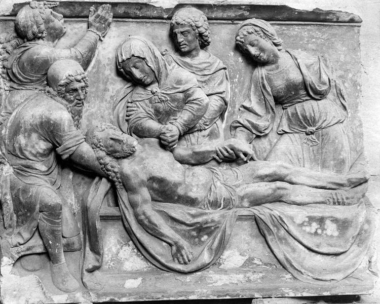 retable, 2 bas-reliefs : la Cène, la Mise au tombeau