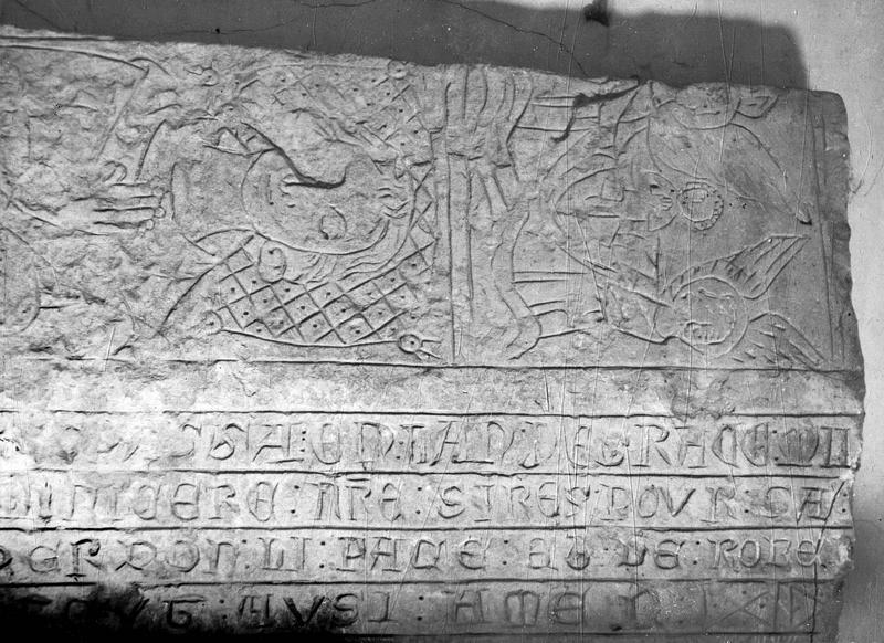 sarcophage (couvercle de sarcophage) - © Ministère de la Culture (France), Médiathèque du patrimoine et de la photographie (objets mobiliers), tous droits réservés