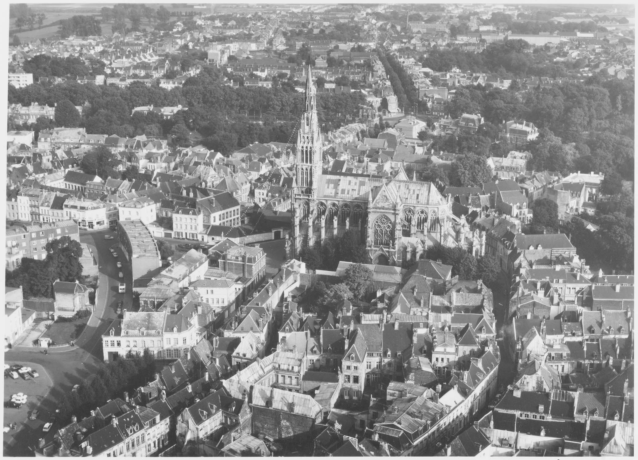 Basilique Notre-Dame-du-Saint-Cordon