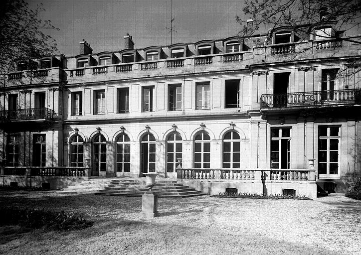 Façade sur jardins : vue vers le nord-ouest