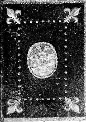 Antiphonaire à reliure de maroquin aux armes de saint Antoine : ensemble - © Ministère de la Culture (France), Médiathèque du patrimoine et de la photographie, diffusion RMN-GP
