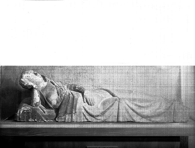 Statue en bois polychromé et doré : Vierge couchée - © Ministère de la Culture (France), Médiathèque du patrimoine et de la photographie, diffusion RMN-GP