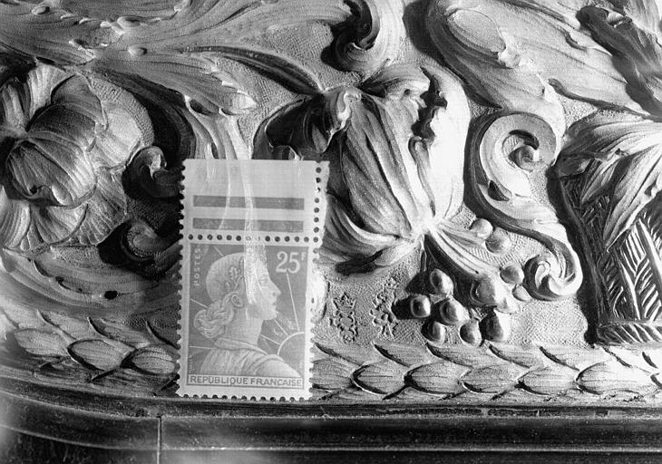 Châsse de saint Antoine en bois et argent repoussé : poinçons - © Ministère de la Culture (France), Médiathèque du patrimoine et de la photographie, diffusion RMN-GP