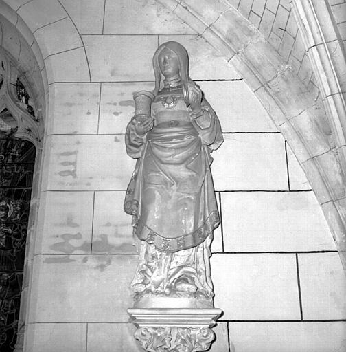 Statue en pierre : sainte Madeleine - © Ministère de la Culture (France), Médiathèque du patrimoine et de la photographie, diffusion RMN-GP