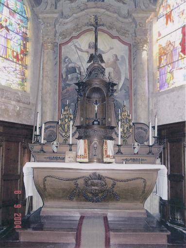 autel, tabernacle, gradins, chandeliers du maître-autel