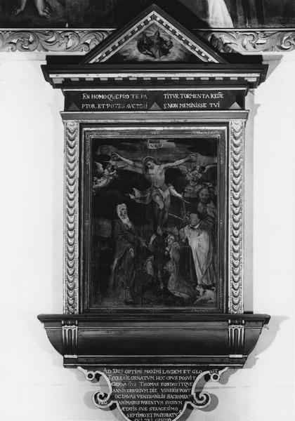 ex-voto tableau : Christ en croix avec sainte Marie-Madeleine et un donateur présenté par son saint patron, vue générale - © Ministère de la Culture (France), Médiathèque  du patrimoine et de la photographie (objets mobiliers), tous droits réservés