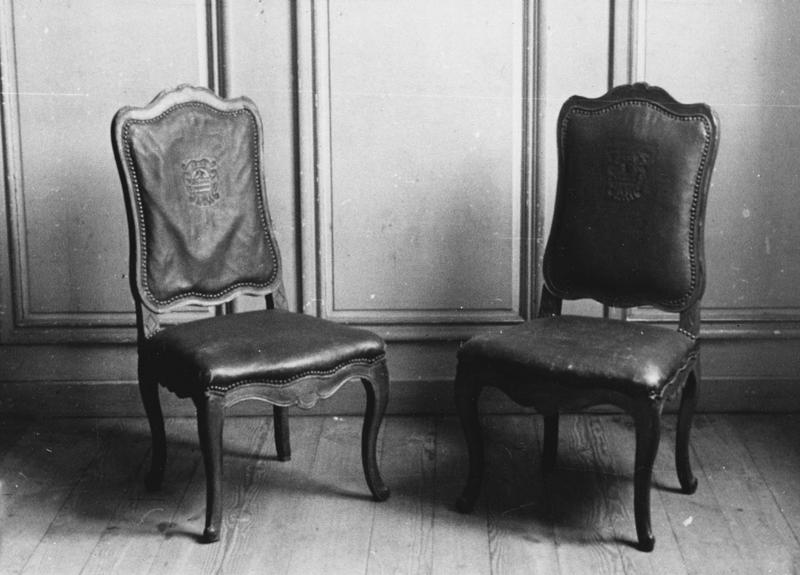 chaises, vue générale - © Ministère de la Culture (France), Médiathèque du patrimoine et de la photographie (objets mobiliers), tous droits réservés