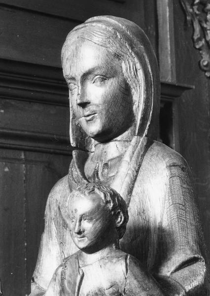 groupe sculpté : Vierge à l'Enfant, détail des visages