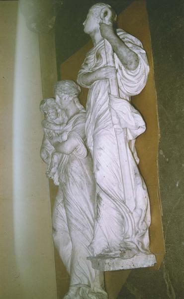 monument sépulcral de monseigneur Van der Burch, statues (2) : Espérance (l'), Charité (la), vue générale