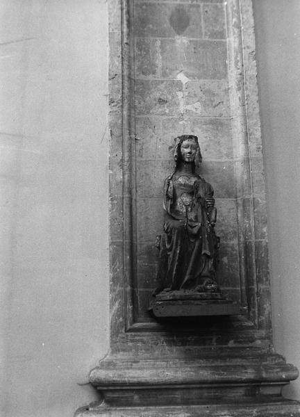 statue : Vierge, vue générale - © Ministère de la Culture (France), Médiathèque du patrimoine et de la photographie (objets mobiliers), tous droits réservés