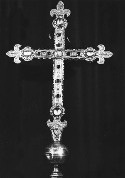 croix de procession, vue générale