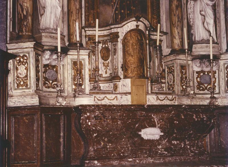 autel, tabernacle du maître-autel, vue générale - © Ministère de la Culture (France), Médiathèque du patrimoine et de la photographie (objets mobiliers), tous droits réservés
