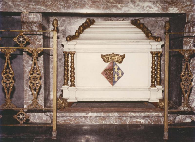 châsse dite de saint Walbert et de sainte Bertille - © Ministère de la Culture (France), Médiathèque du patrimoine et de la photographie (objets mobiliers), tous droits réservés