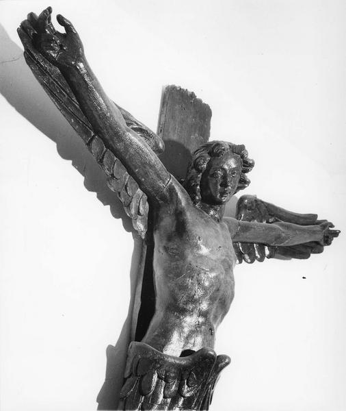 statue : Christ ailé, vue partielle