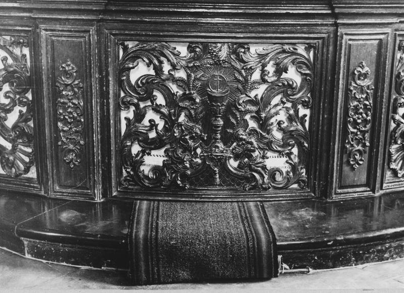 clôture de choeur (table de communion), détail - © Ministère de la Culture (France), Médiathèque  du patrimoine et de la photographie (objets mobiliers), tous droits réservés