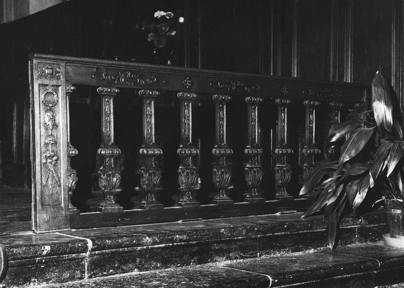 clôture de choeur (banc de communion), vue partielle - © Ministère de la Culture (France), Médiathèque  du patrimoine et de la photographie (objets mobiliers), tous droits réservés