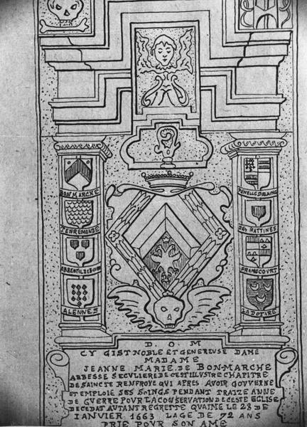 dalle funéraire de Jeanne Marie de Bon Marché, abbesse du chapitre noble de Denain, vue partielle - © Ministère de la Culture (France), Médiathèque du patrimoine et de la photographie (objets mobiliers), tous droits réservés