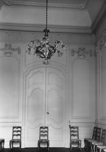 lambris de revêtement, vue partielle - © Ministère de la Culture (France), Médiathèque du patrimoine et de la photographie (objets mobiliers), tous droits réservés