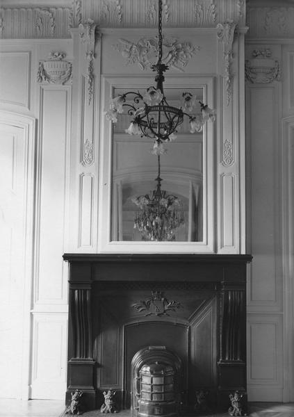 lambris de revêtement, vue partielle - © Ministère de la Culture (France), Médiathèque du patrimoine et de la photographie (objets mobiliers), tous droits réservés